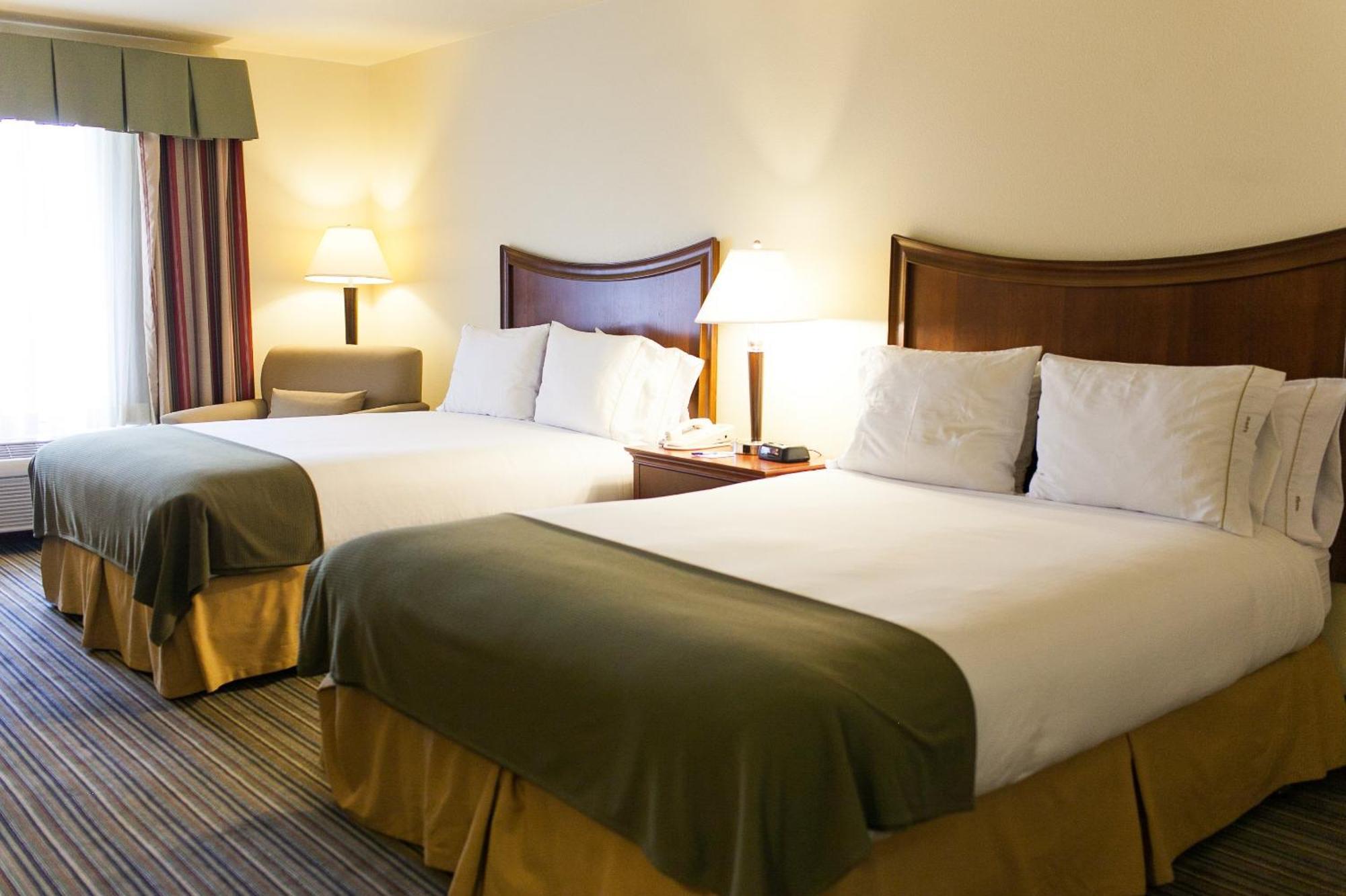 Holiday Inn Express Turlock By Ihg Exterior foto